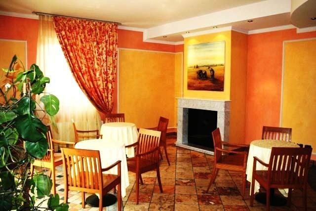 Locanda Sant'Ambrogio Cislago Luaran gambar